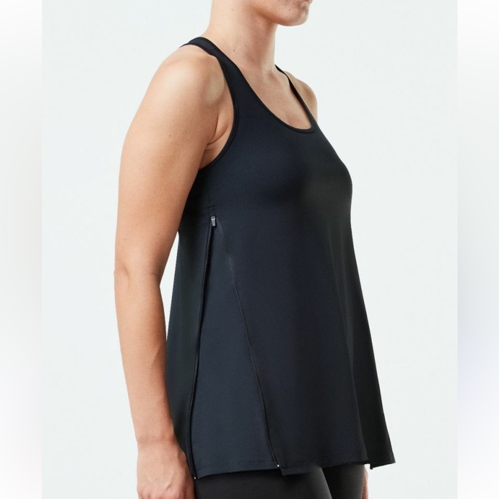 Spanx women’s transformation black racerback tank top workout